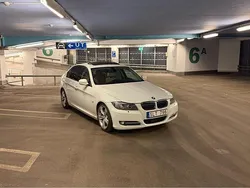 Vit Begagnad 2009 BMW 335 Sedan | 120 000 kr (Superpris)