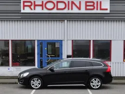Ember svart metallic Begagnad 2011 Volvo V60 Summum Kombi | 142 900 kr (Marknadspris)