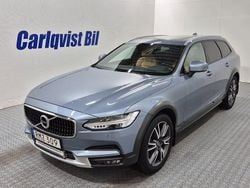 Musselblå metallic Begagnad 2019 Volvo V90 CC Kombi | 319 000 kr (Marknadspris)
