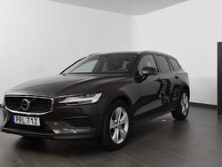 Grå Begagnad 2024 Volvo V60 CC Core Kombi | 419 800 kr (Bra pris)