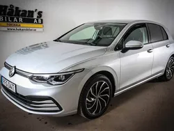 Silver Begagnad 2020 VW Golf VIII Halvkombi | 259 500 kr (Marknadspris)