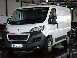 Vit Begagnad 2023 Peugeot Boxer Van | 245 000 kr (Bra pris)