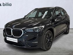 Svart (saphire svart) Begagnad 2022 BMW X1 Sport Line SUV | 329 900 kr (Marknadspris)