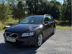 Svart Begagnad 2009 Volvo V50 Momentum Kombi | 36 000 kr (Bra pris)
