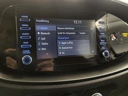 Vit Begagnad 2022 Toyota Aygo X-play Halvkombi | 149 000 kr (Marknadspris)