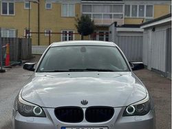Grå Begagnad 2007 BMW 525 Sedan | 65 000 kr (Lite dyr)