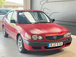 Röd Begagnad 1999 Toyota Corolla Halvkombi | 18 900 kr (Bra pris)