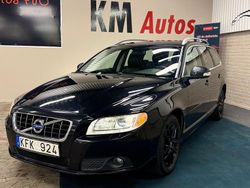 Svart Begagnad 2009 Volvo V70 Summum Kombi | 69 900 kr (Marknadspris)
