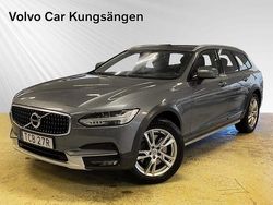 Grå Begagnad 2019 Volvo V90 CC SE Kombi | 284 900 kr (Marknadspris)