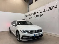 Vit Begagnad 2021 VW Passat R-line Kombi | 229 900 kr (Marknadspris)