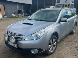 Silver Begagnad 2012 Subaru Outback SUV | 32 000 kr (Marknadspris)