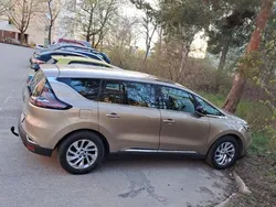 Brun Begagnad 2017 Renault Espace Minibuss | 175 000 kr (Marknadspris)