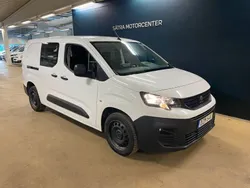Vit Begagnad 2021 Peugeot Partner Minibuss | 199 900 kr (Dyr)