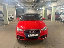 Röd Begagnad 2014 Audi A1 Sportback Sport Halvkombi | 122 000 kr (Dyr)