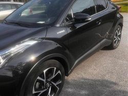 Svart Begagnad 2019 Toyota C-HR+ Edition SUV | 219 000 kr (Marknadspris)