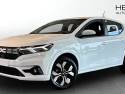 Vit (white) Ny 2025 Dacia Sandero Expression Halvkombi | 219 900 kr (Marknadspris)