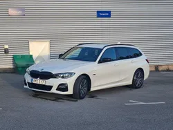 Vit Begagnad 2022 BMW 330e M Sport Kombi | 345 000 kr (Marknadspris)