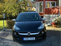 Svart Begagnad 2015 Opel Adam Halvkombi | 59 000 kr