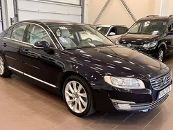 Mörkblå (blåmetallic) Begagnad 2014 Volvo S80 Summum Sedan | 157 900 kr