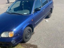 Blå Begagnad 2000 Suzuki Baleno Kombi | 18 000 kr
