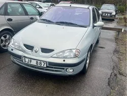 Grå Begagnad 2001 Renault Mégane Halvkombi | 8 500 kr