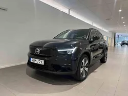 Svart Begagnad 2023 Volvo XC40 Single Motor SUV | 329 500 kr