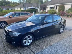 Svart Begagnad 2011 BMW 320 Comfort Edition Sedan | 79 000 kr (Marknadspris)