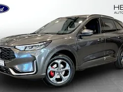 Grå (grey) Ny 2025 Ford Kuga Business Edition SUV | 476 150 kr (Lite dyr)