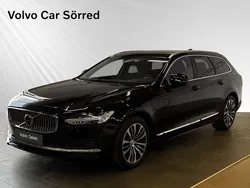 Svart Begagnad 2023 Volvo V90 Core Kombi | 449 900 kr (Marknadspris)