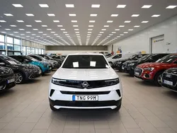 Vit Begagnad 2024 Opel Mokka GS Line SUV | 309 900 kr (Dyr)