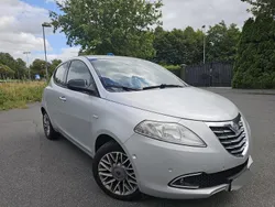 Begagnad 2012 Lancia Ypsilon Halvkombi | 41 000 kr