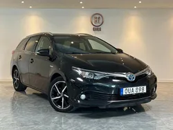 Svart Begagnad 2017 Toyota Auris Hybrid Sport Kombi | 144 900 kr (Marknadspris)