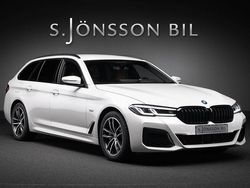 Vit Begagnad 2022 BMW 530e M Sport Kombi | 419 000 kr (Lite dyr)