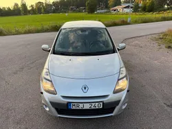 Silver Begagnad 2011 Renault Clio R.S. Halvkombi | 32 500 kr (Marknadspris)