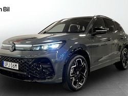 Mörkgrå Ny 2025 VW Tiguan R-line SUV | 688 700 kr