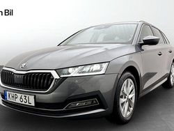 Grå Begagnad 2023 Skoda Octavia Style Kombi | 290 900 kr (Marknadspris)