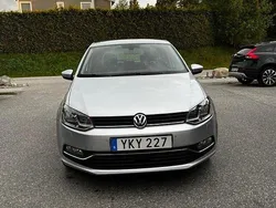 Silver Begagnad 2017 VW Polo Halvkombi | 110 000 kr (Marknadspris)