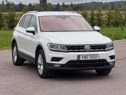 Vit Begagnad 2018 VW Tiguan SUV | 158 900 kr (Marknadspris)