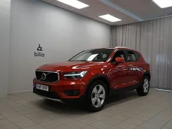 Röd Begagnad 2019 Volvo XC40 Momentum SUV | 249 000 kr (Superpris)