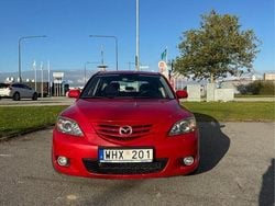 Röd Begagnad 2005 Mazda 3 Halvkombi | 15 500 kr (Superpris)