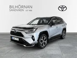 Grå Begagnad 2020 Toyota RAV4 Hybrid Premium SUV | 369 900 kr (Marknadspris)