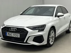 Vit Begagnad 2021 Audi A3 S-Line | 249 000 kr
