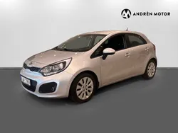 Grå Begagnad 2013 Kia Rio Halvkombi | 79 900 kr (Marknadspris)