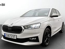 Vit Begagnad 2023 Skoda Fabia Style Halvkombi | 198 900 kr (Bra pris)