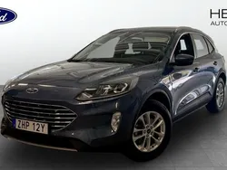 Blå (blue) Begagnad 2022 Ford Kuga Titanium SUV | 269 900 kr (Marknadspris)