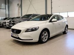 Vit Begagnad 2014 Volvo V40 Kombi | 139 800 kr (Marknadspris)