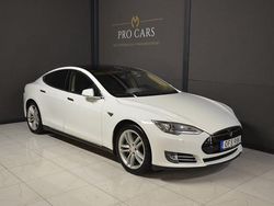 Vit Begagnad 2014 Tesla Model S Halvkombi | 259 000 kr (Lite dyr)