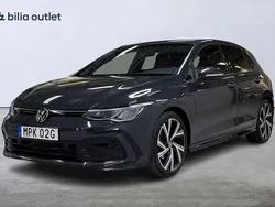 Grå Begagnad 2021 VW Golf VIII R-line Halvkombi | 319 900 kr (Dyr)