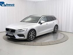Silver (bright silver met) Begagnad 2019 Volvo V60 Momentum Kombi | 294 800 kr (Marknadspris)