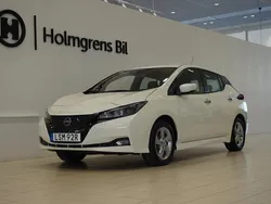 Vit Begagnad 2022 Nissan Leaf Acenta Halvkombi | 169 900 kr (Marknadspris)